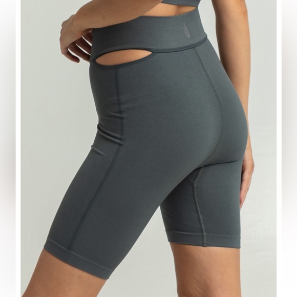 NWT FP Movement Witness The Fitness Bike Shorts Sz XS - Picture 3 of 12